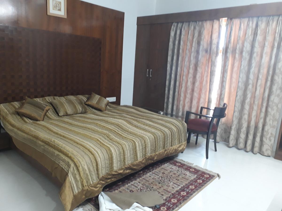 Hotel Deepali Sāgar 外观 照片