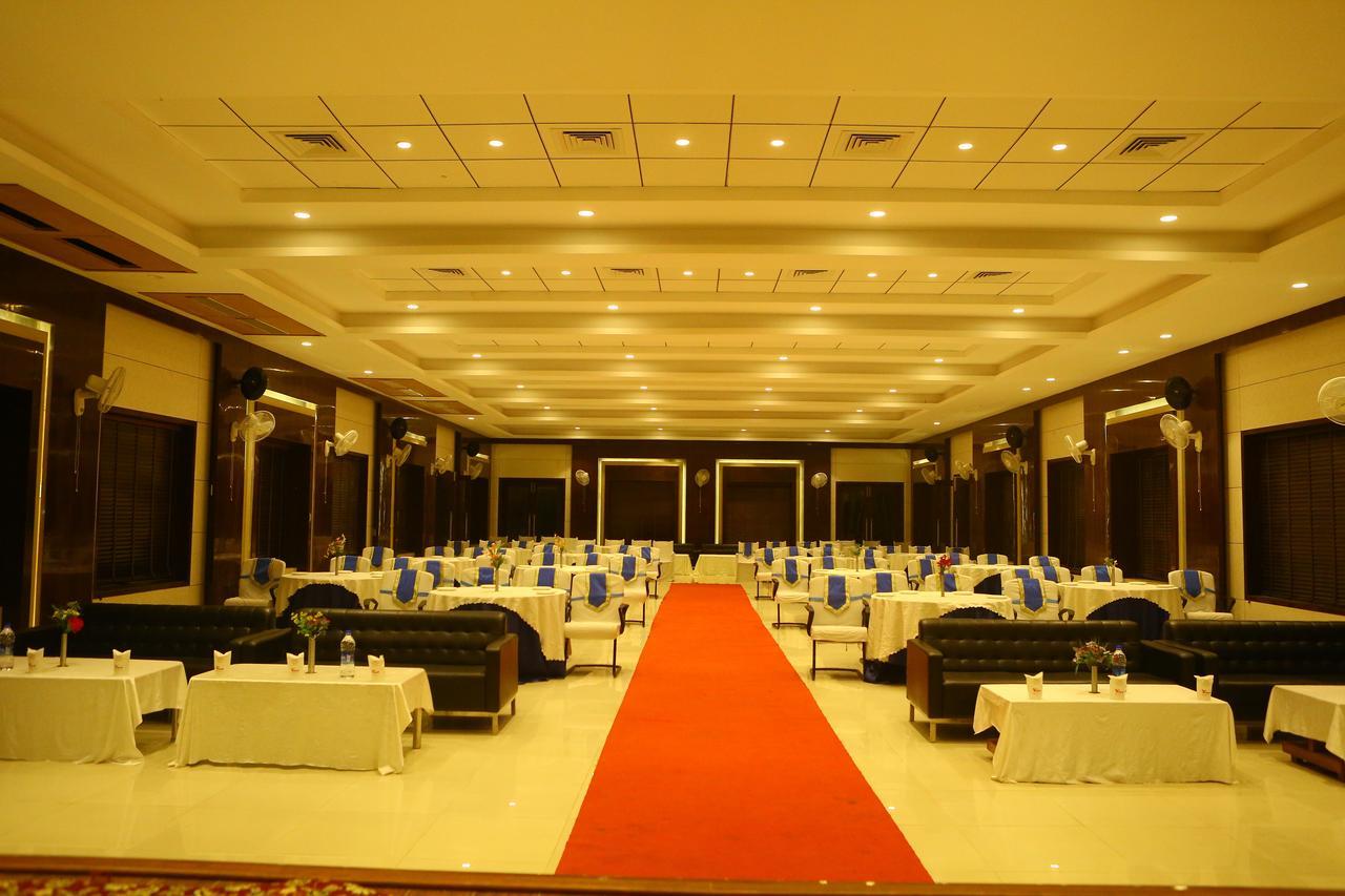 Hotel Deepali Sāgar 外观 照片