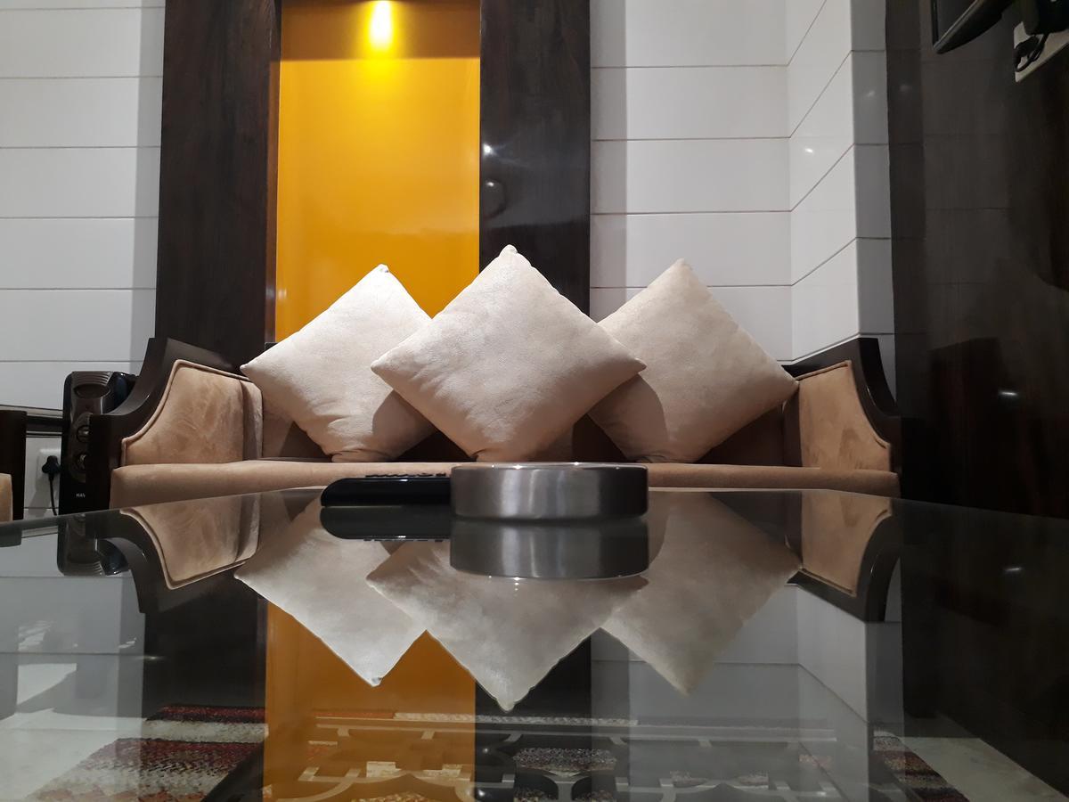 Hotel Deepali Sāgar 外观 照片