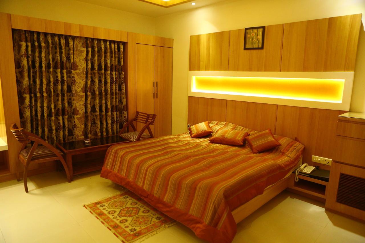 Hotel Deepali Sāgar 外观 照片