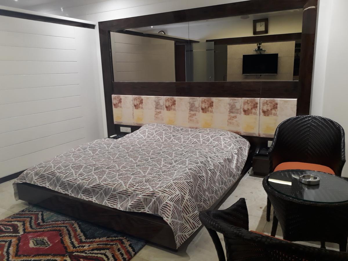 Hotel Deepali Sāgar 外观 照片