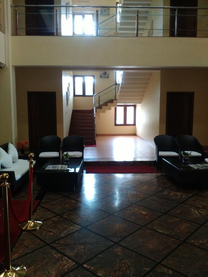 Hotel Deepali Sāgar 外观 照片