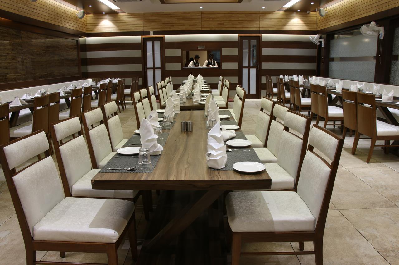 Hotel Deepali Sāgar 外观 照片